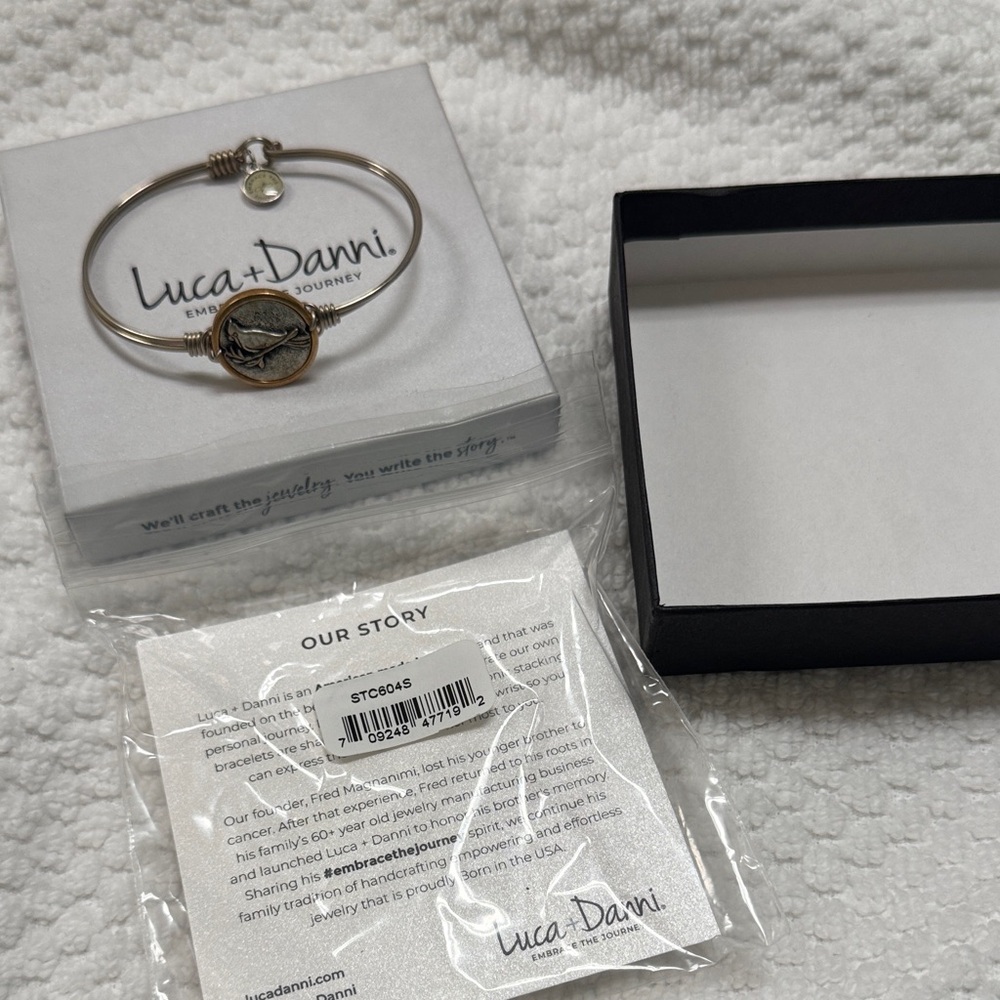 Luca + Danni embrace the journey red cardinal bracelet new size small